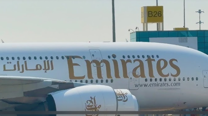 Закриття неба над Перською затокою паралізувало ключові авіахаби світу